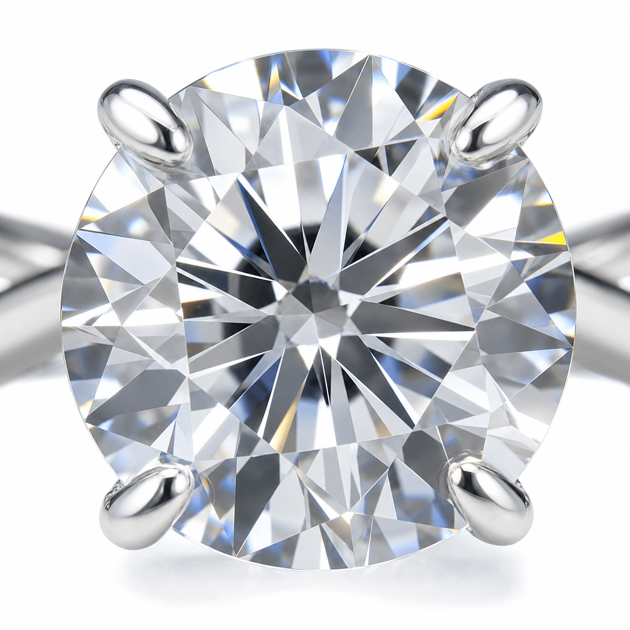 Funkelnder Brillantschliff-Diamant nach der Schmuck Retusche