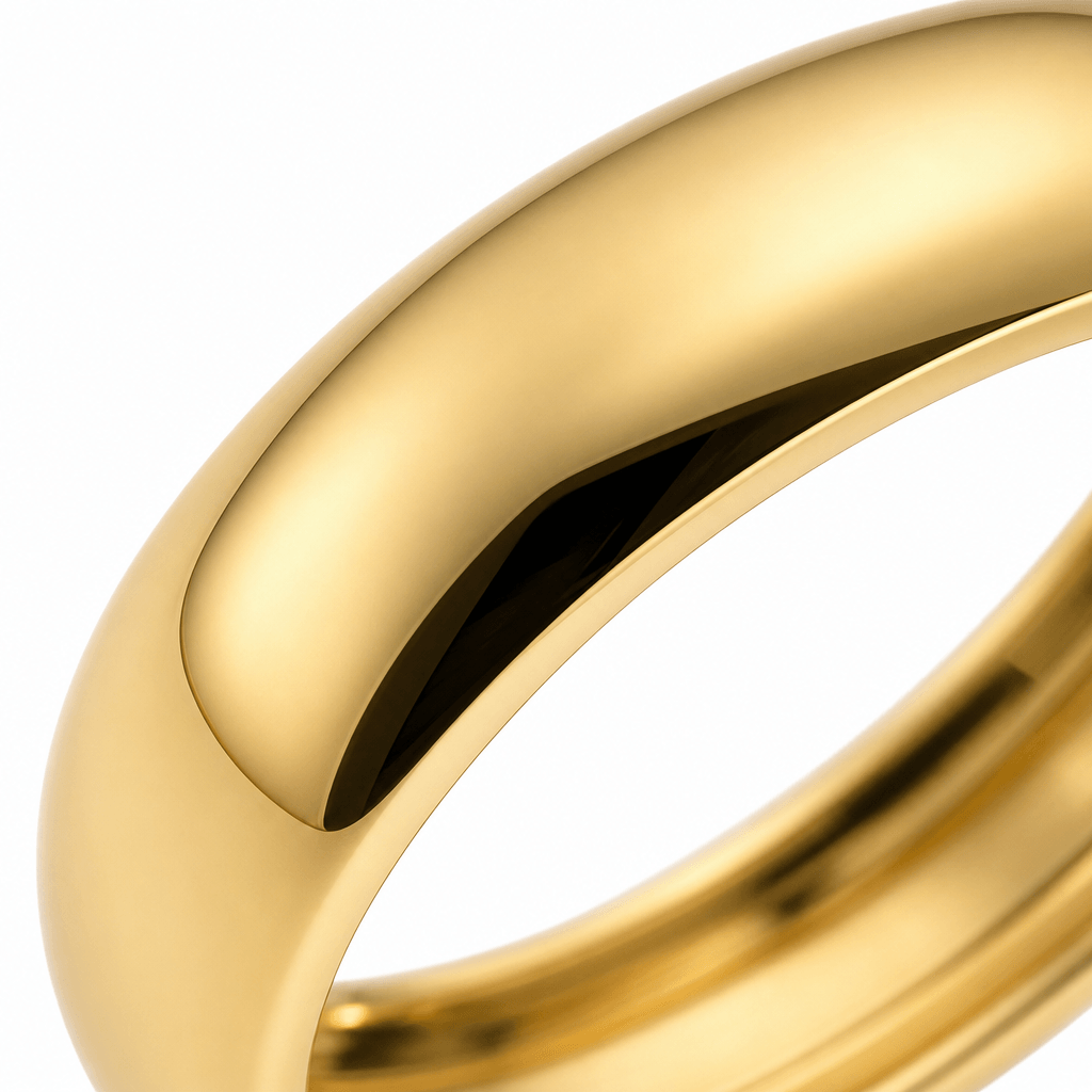 Spiegelglatt polierte Goldring-Oberfläche nach der Schmuck Retusche